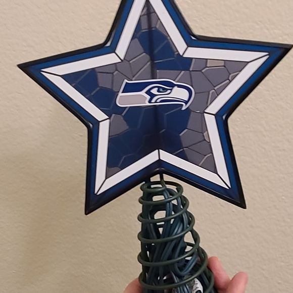 NFL Seahawks Christmas Tree Star Topper - Picture 6 of 9